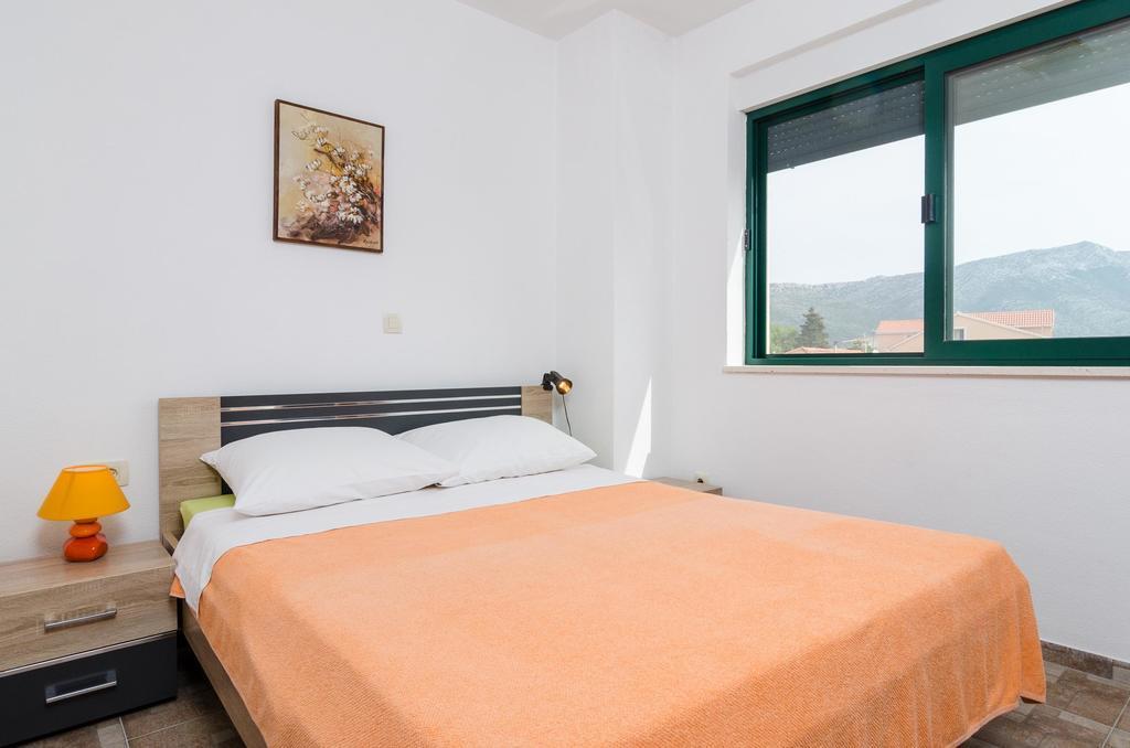 Apartments Leo オレビック エクステリア 写真